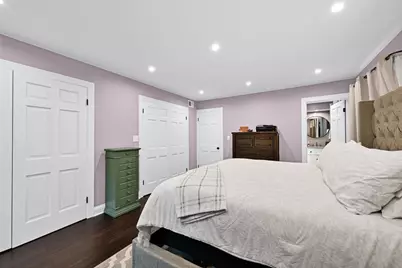 1005  Lone Tree Rd, Elm Grove, WI 53122 - Photo 21