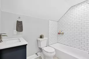 1005 Lone Tree Rd, Elm Grove, WI 53122 - Photo 23