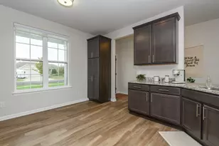 723 Belmont Dr, Watertown, WI 53094 - Photo 9