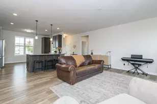 723 Belmont Dr, Watertown, WI 53094 - Photo 15