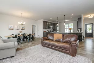 723 Belmont Dr, Watertown, WI 53094 - Photo 17