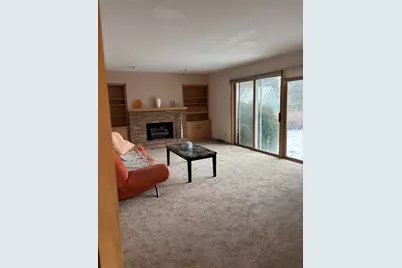 7658 N Delta Pl, Milwaukee, WI 53223 - Photo 5