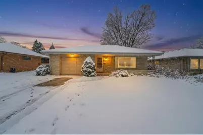 7920 W Manitoba St, West Allis, WI 53219 - Photo 13