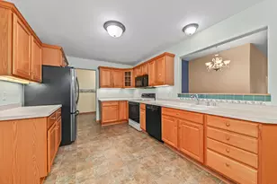 N57W24128 N Sycamore Cir, Sussex, WI 53089 - Photo 19