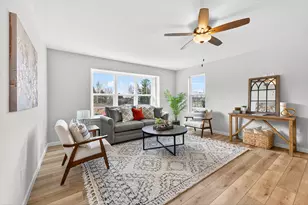 38 Copper Trails Rd, Hartford, WI 53027 - Photo 9