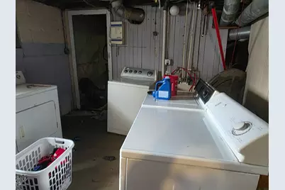 2462 N 38th St #2464, Milwaukee, WI 53210 - Photo 3