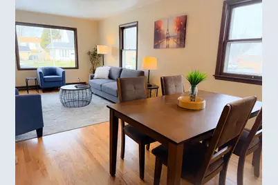 3207 W Oriole Dr, Milwaukee, WI 53209 - Photo 9