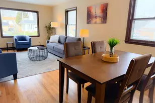 3207 W Oriole Dr, Milwaukee, WI 53209 - Photo 9