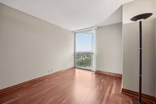 1660 N Prospect Ave, Milwaukee, WI 53202 - Photo 13