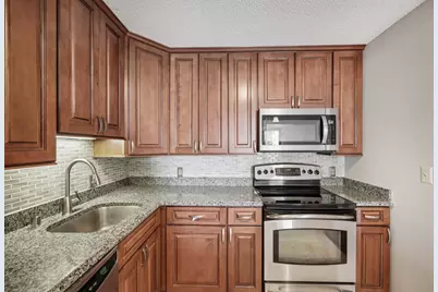 1660 N Prospect Ave #708, Milwaukee, WI 53202 - Photo 11