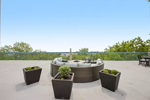 1660 N Prospect Ave, Milwaukee, WI 53202 - Photo 29