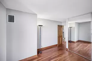 1660 N Prospect Ave, Milwaukee, WI 53202 - Photo 23