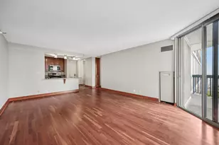 1660 N Prospect Ave, Milwaukee, WI 53202 - Photo 15