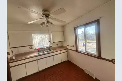 3750 S 90th St, Milwaukee, WI 53228 - Photo 7