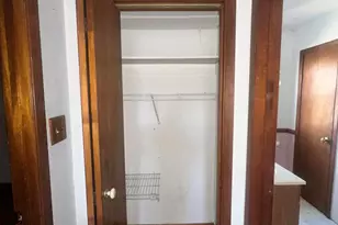 3750 S 90th St, Milwaukee, WI 53228 - Photo 9