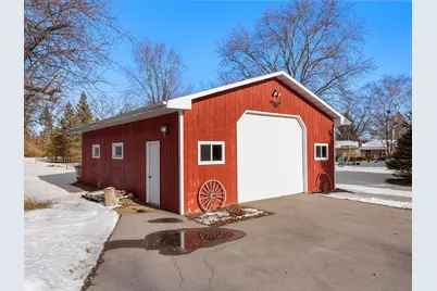 1330  Fernando Dr, Ashwaubenon, WI 54115 - Photo 11