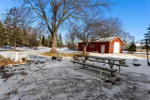 1330 Fernando Dr, Ashwaubenon, WI 54115 - Photo 9