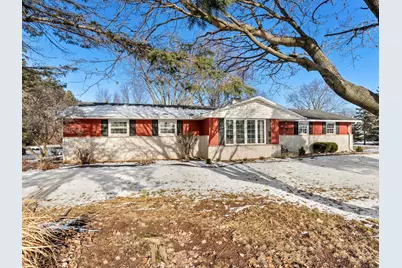 1330  Fernando Dr, Ashwaubenon, WI 54115 - Photo 7