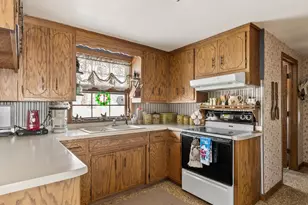 1330 Fernando Dr, Ashwaubenon, WI 54115 - Photo 15