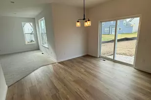 1372 Macgregor Rd, Oconomowoc, WI 53066 - Photo 9