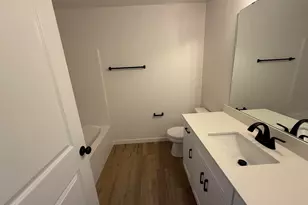 1372 Macgregor Rd, Oconomowoc, WI 53066 - Photo 19