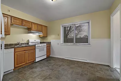 8515  17th Ave, Kenosha, WI 53143 - Photo 9
