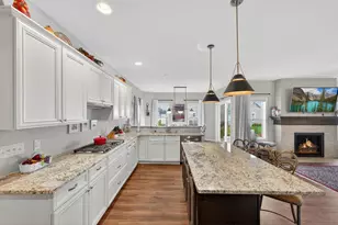 N88W18601 Duke St, Menomonee Falls, WI 53051 - Photo 11