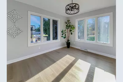 4327  29th St, Kenosha, WI 53144 - Photo 9