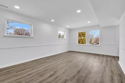 15225  Heather Hill Dr, Brookfield, WI 53005 - Photo 27