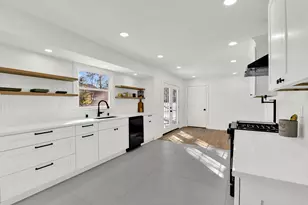 15225 Heather Hill Dr, Brookfield, WI 53005 - Photo 19