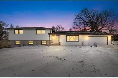 15225  Heather Hill Dr, Brookfield, WI 53005 - Photo 1