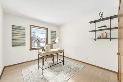 7711 N Van Dyke Rd, Fox Point, WI 53217 - Photo 15