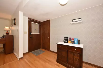 5607 N Argyle Ave, Glendale, WI 53209 - Photo 23