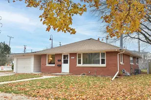 5607 N Argyle Ave, Glendale, WI 53209 - Photo 9