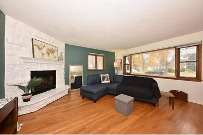 5607 N Argyle Ave, Glendale, WI 53209 - Photo 25