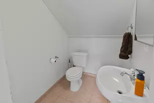 7561 W Beloit Rd, West Allis, WI 53219 - Photo 9