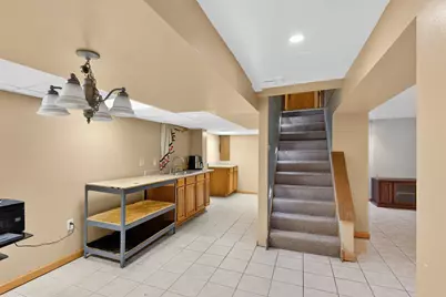 4472 N 104th St, Wauwatosa, WI 53225 - Photo 25