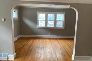 3166 N 39th St, Milwaukee, WI 53216 - Photo 9