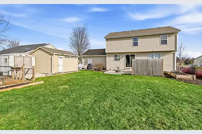 706  Bridlewood Ln, Watertown, WI 53094 - Photo 33