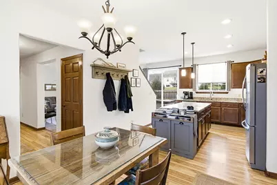 706  Bridlewood Ln, Watertown, WI 53094 - Photo 7