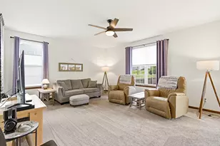 706 Bridlewood Ln, Watertown, WI 53094 - Photo 9