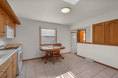 9313 W Clovernook St, Milwaukee, WI 53224 - Photo 7
