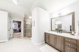 1403 E Bristlecone Dr, Hartland, WI 53029 - Photo 47