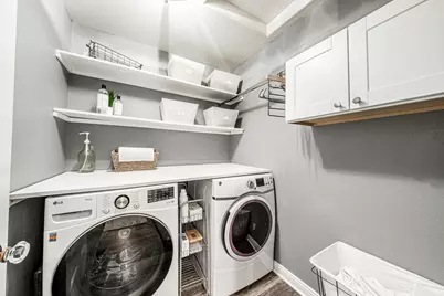 1403 E Bristlecone Dr, Hartland, WI 53029 - Photo 53