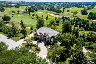 1403 E Bristlecone Dr, Hartland, WI 53029 - Photo 81