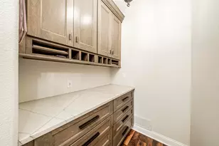 1403 E Bristlecone Dr, Hartland, WI 53029 - Photo 39