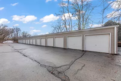 N114W16680  Crown Dr #9, Germantown, WI 53022 - Photo 21