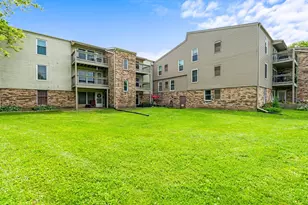 N114W16680 Crown Dr, Germantown, WI 53022 - Photo 23