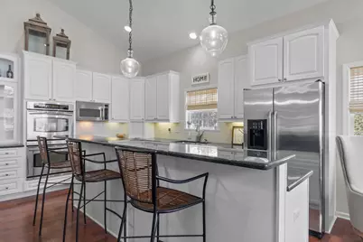 1825  Golfview Dr #35-05, Geneva, WI 53147 - Photo 11