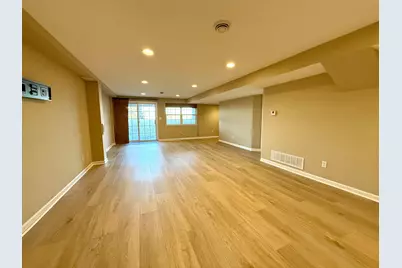 1825  Golfview Dr #35-05, Geneva, WI 53147 - Photo 19